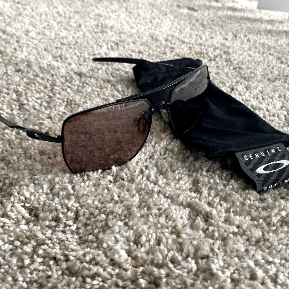 Men/ Women Oakley Polarized Sunglasses